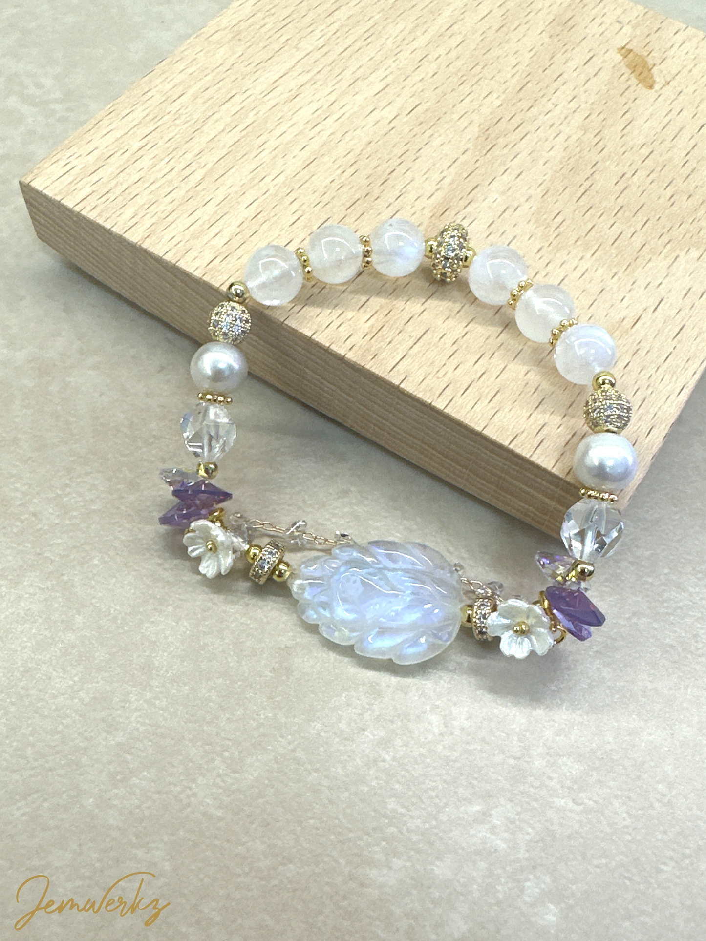 MADDOX FOX 1.1 - Moonstone 9-tailed Fox with Moonstone, Freshwater Pearls, Clear Quartz, Pearl Shell Flower and Swarovski Crystals Bracelet