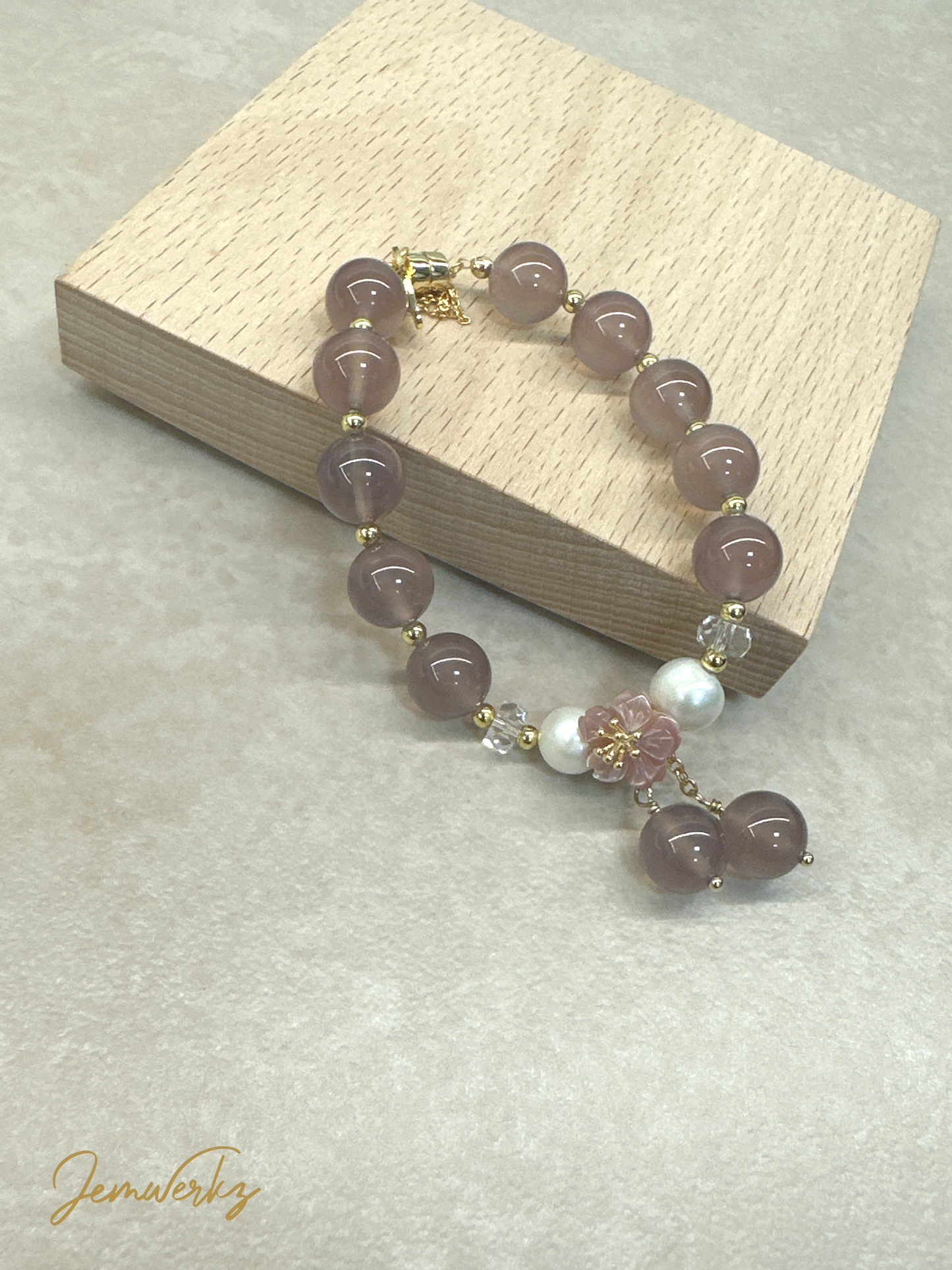 CHIDORI - Purple Chalcedony with Freshwater Pearl and Clear Quartz Bracelet