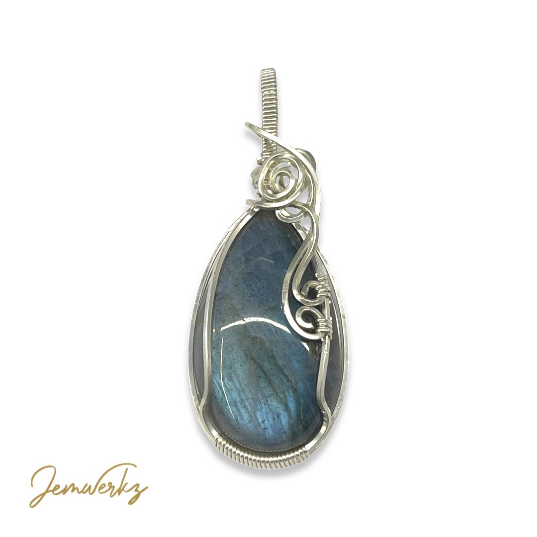 LENNOX - Labradorite Teardrop Wire-wrapped Pendant