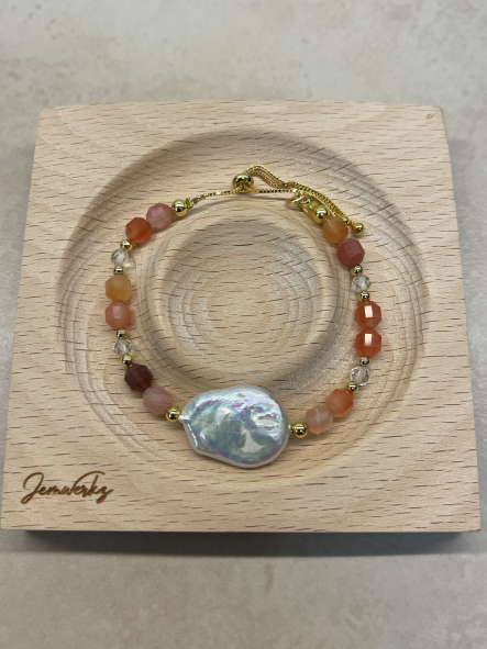 YVETTE - Faceted Yan Yuan Agate, Faceted Clear Quartz with Baroque Pearl Bracelet