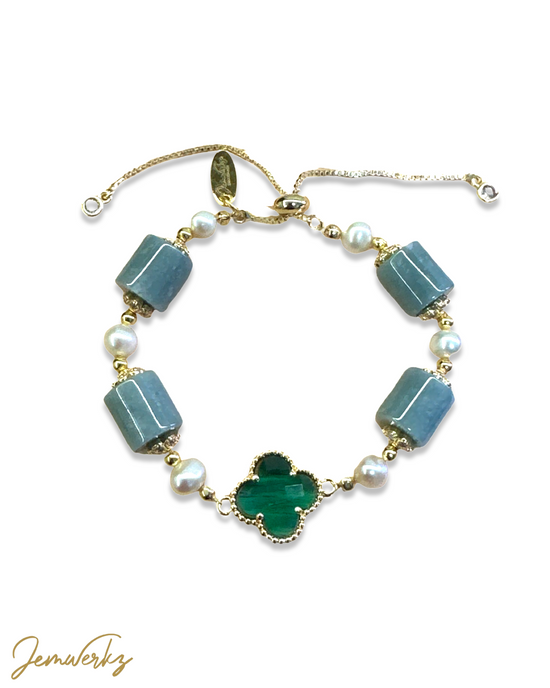 JOELLA 1.1 - Bluewater Jade Barrels with Green Clover Centrepiece and Freshwater Pearls Bracelet
