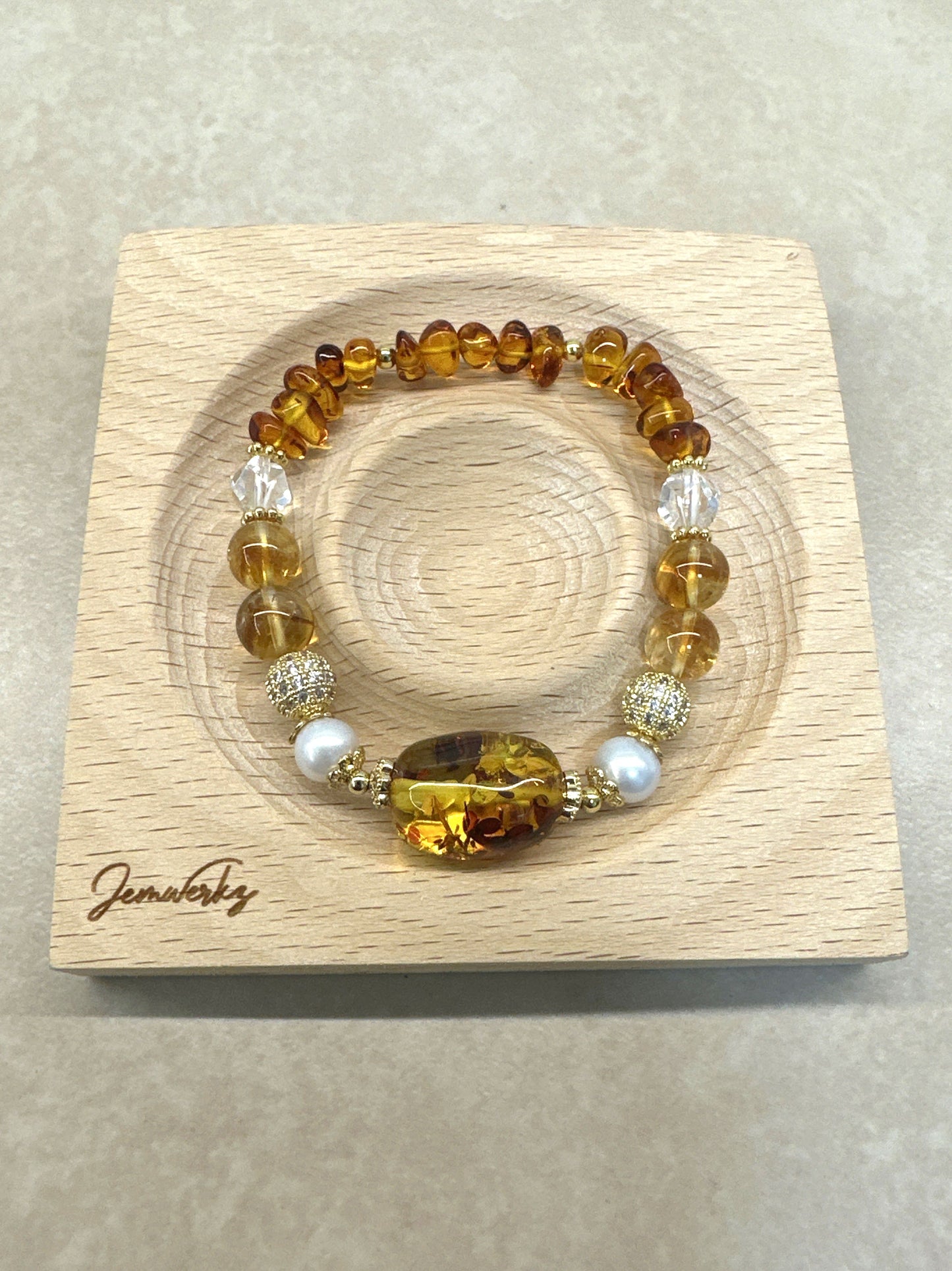 ASTRID - Flower Amber Freeform, Beads and Chips, Freshwater Pearls and Clear Quartz Bracelet