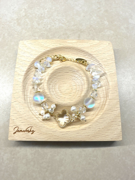 Load image into Gallery viewer, ORLI - Clear Clover with Opalite Chips, Aura Beads, Freshwater Pearls and Clear Quartz Bracelet

