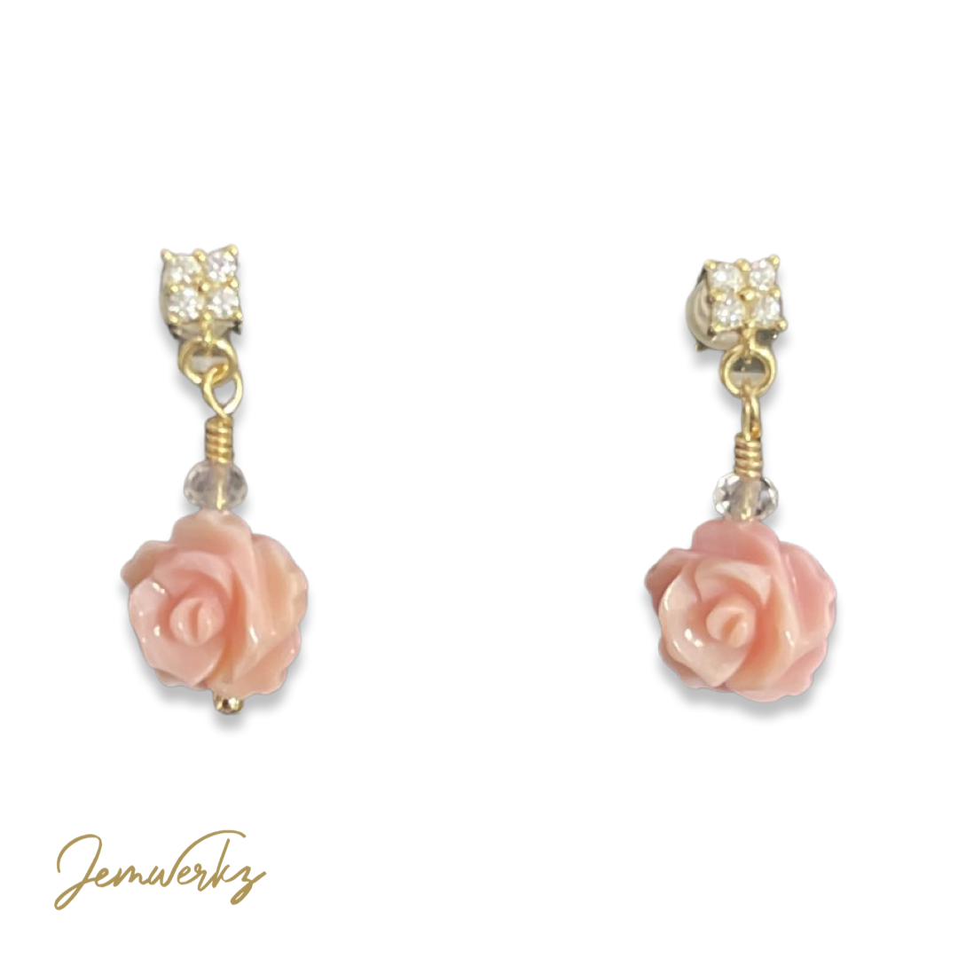 QUINZEL - Queen Conch Shell Rose Earrings