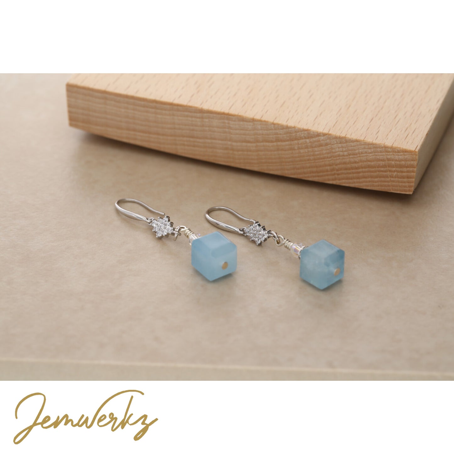 Load image into Gallery viewer, MARI - Blue Morganite Cube Dangling Earrings
