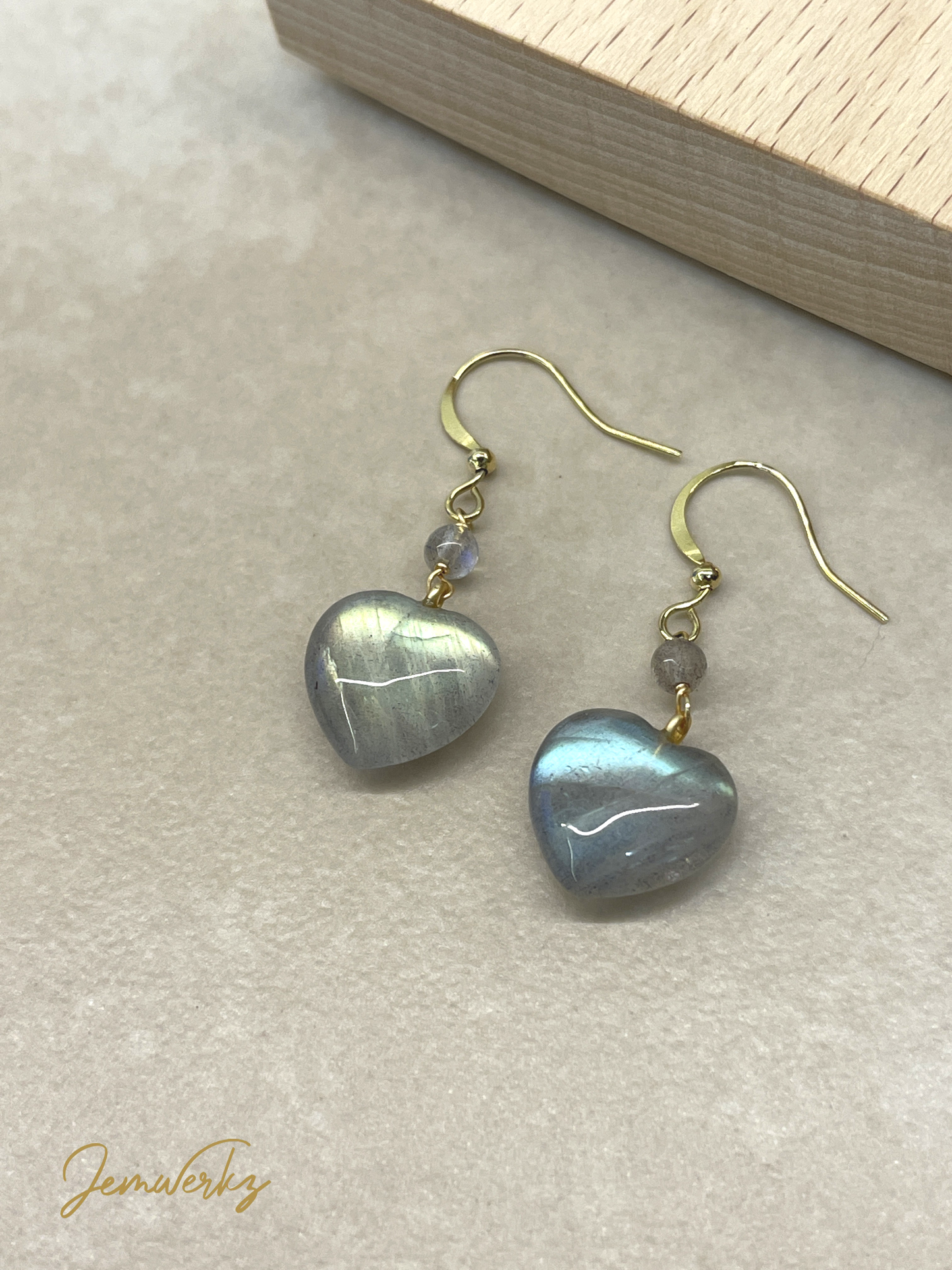 LARA 1.0 - Labradorite Heart Handmade Earrings